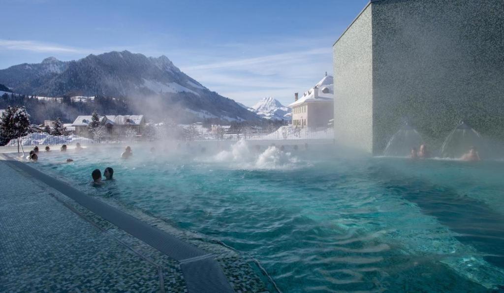 Hotel Rallye & Entrees Aux Bains De La Gruyere بول المظهر الخارجي الصورة
